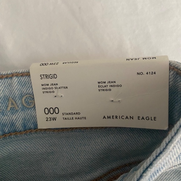 NEW WITH TAGS American Eagle Mom Jean (New with tags) - Picture 4 of 4